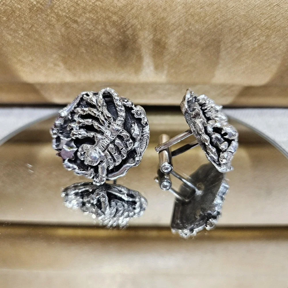Vintage‎ Scorpio Zodiac Astrology Cufflinks Bullet Back Silvertone Tortolani